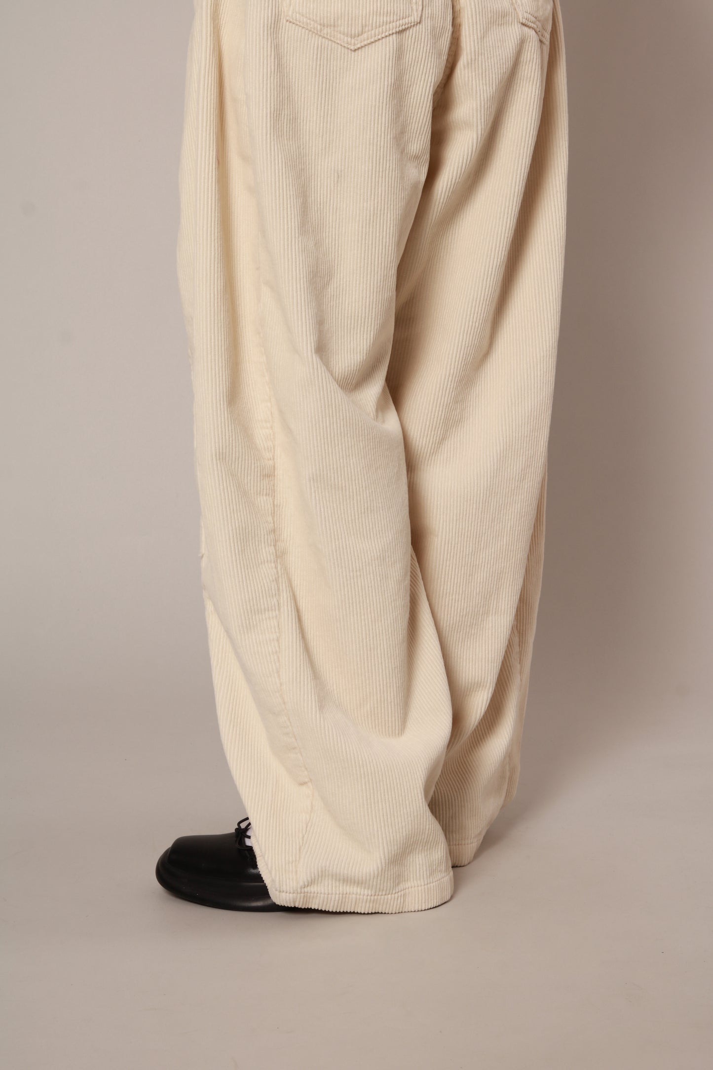 Benno Corduroy Pants (Ivory)