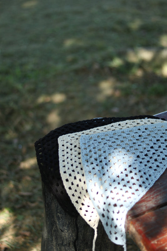 Triangle Head Scarf (Beige/Baby Blue/Black/Red)