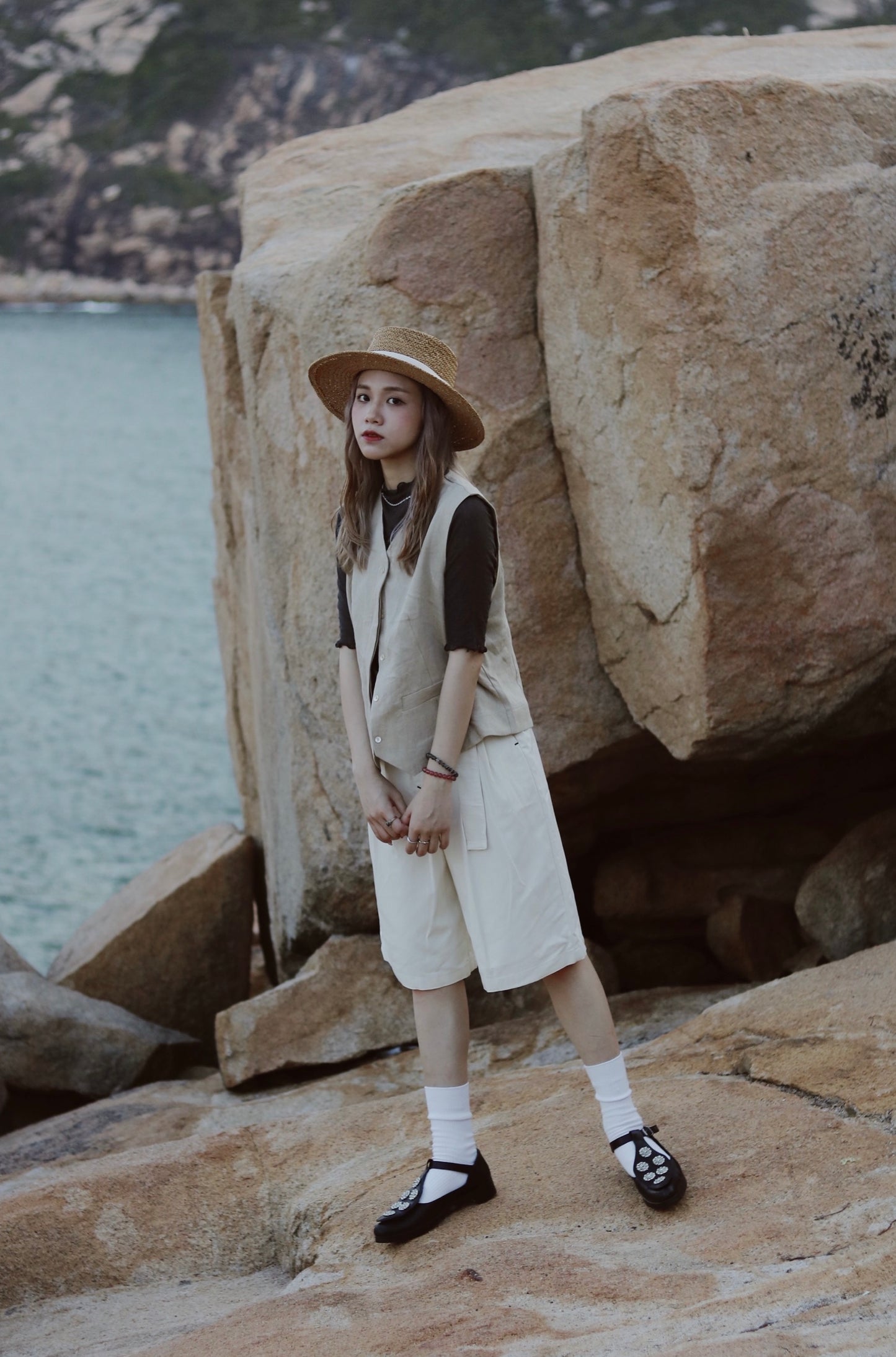 暗釦馬甲 (Beige)