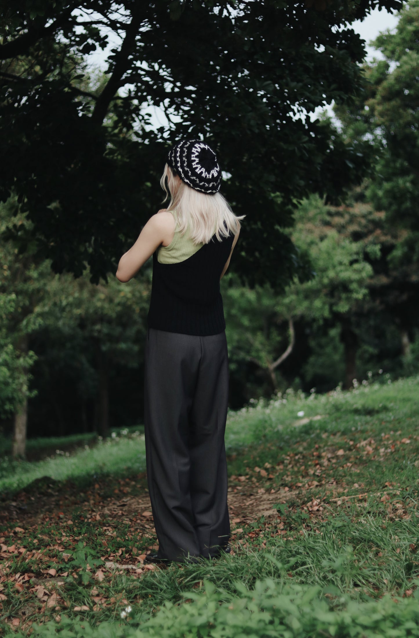 One Shoulder Knit Vest (Black)