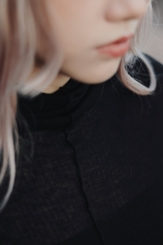 Daily Wool Top (Black)