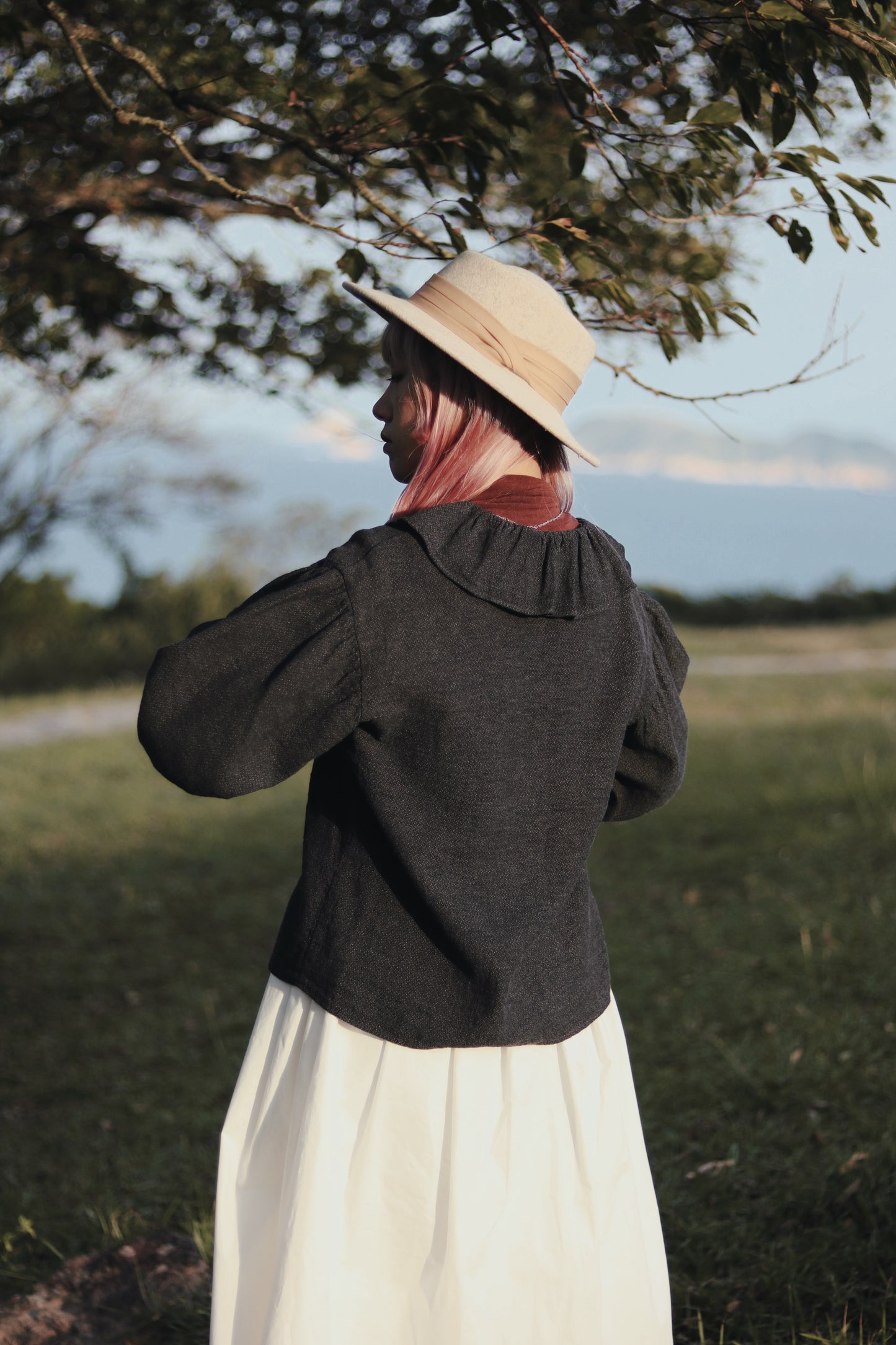 Winter Basic Tee (Brown)