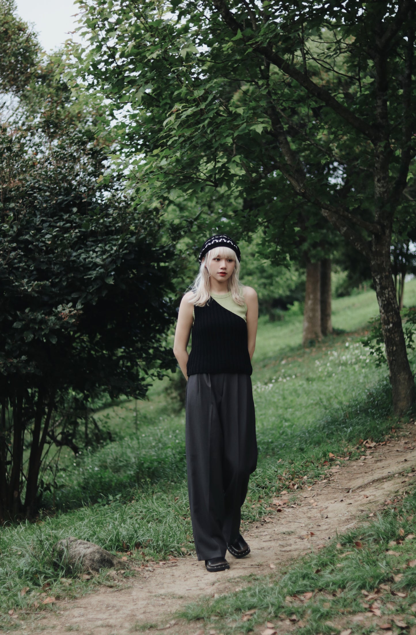 One Shoulder Knit Vest (Black)