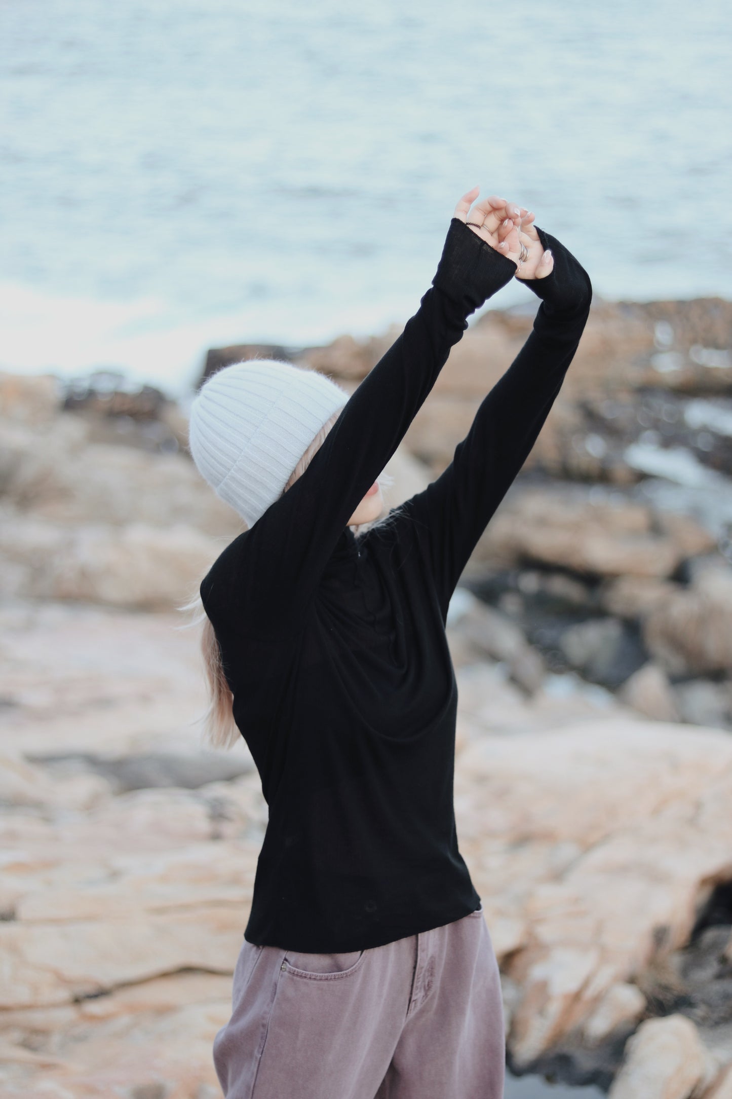 Daily Wool Top (Black)