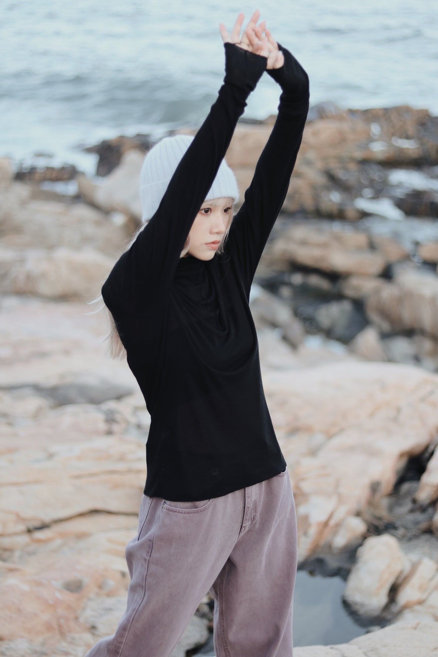 Daily Wool Top (Black)
