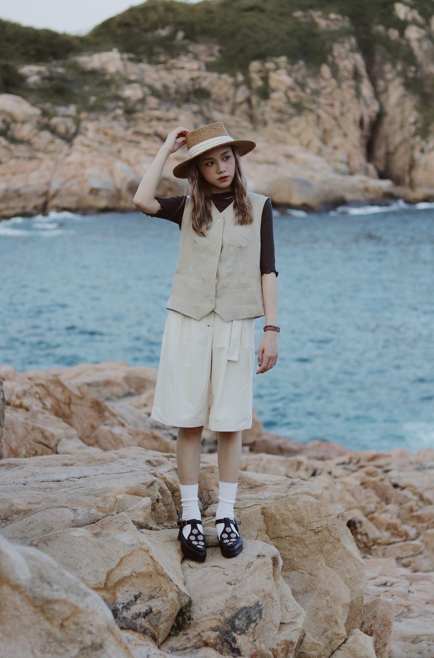 暗釦馬甲 (Beige)