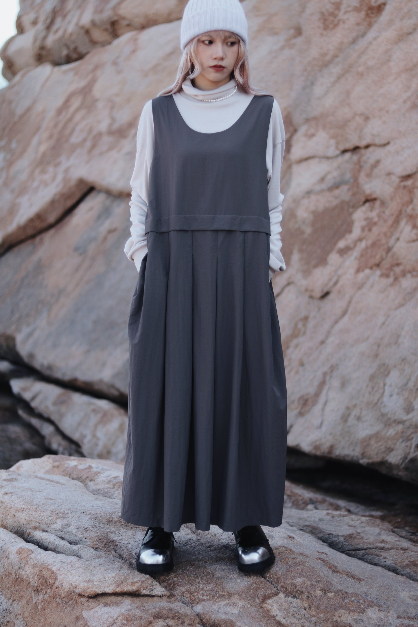 Doll Pleated Dress (Charcoal)