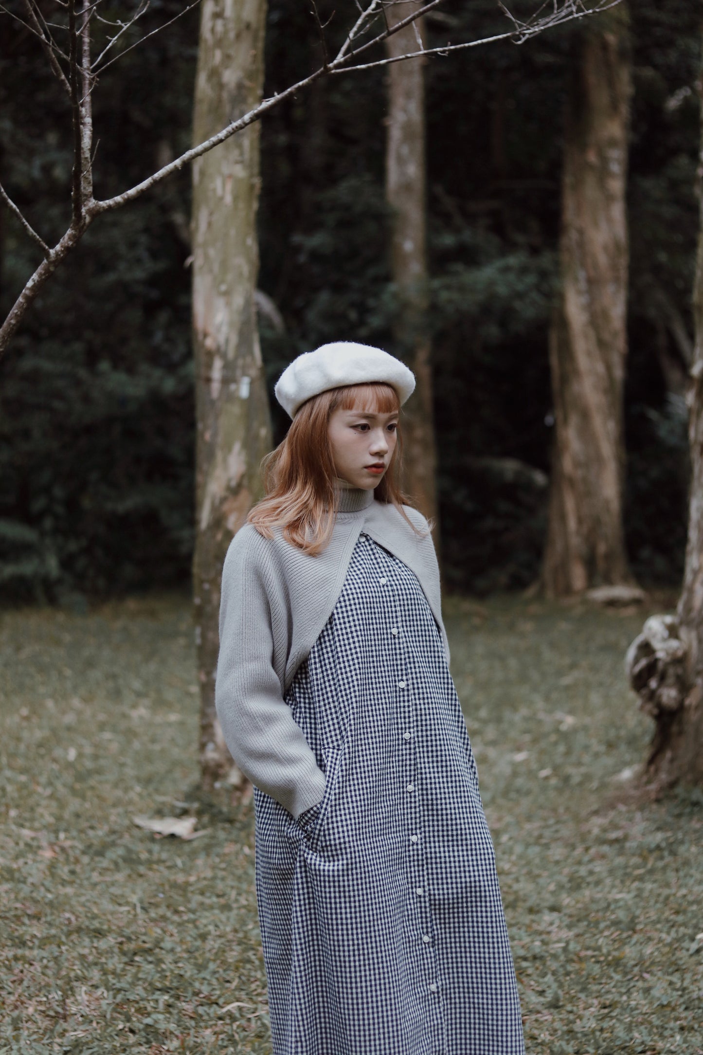 W Beret (Black/White/Brown/Grey)