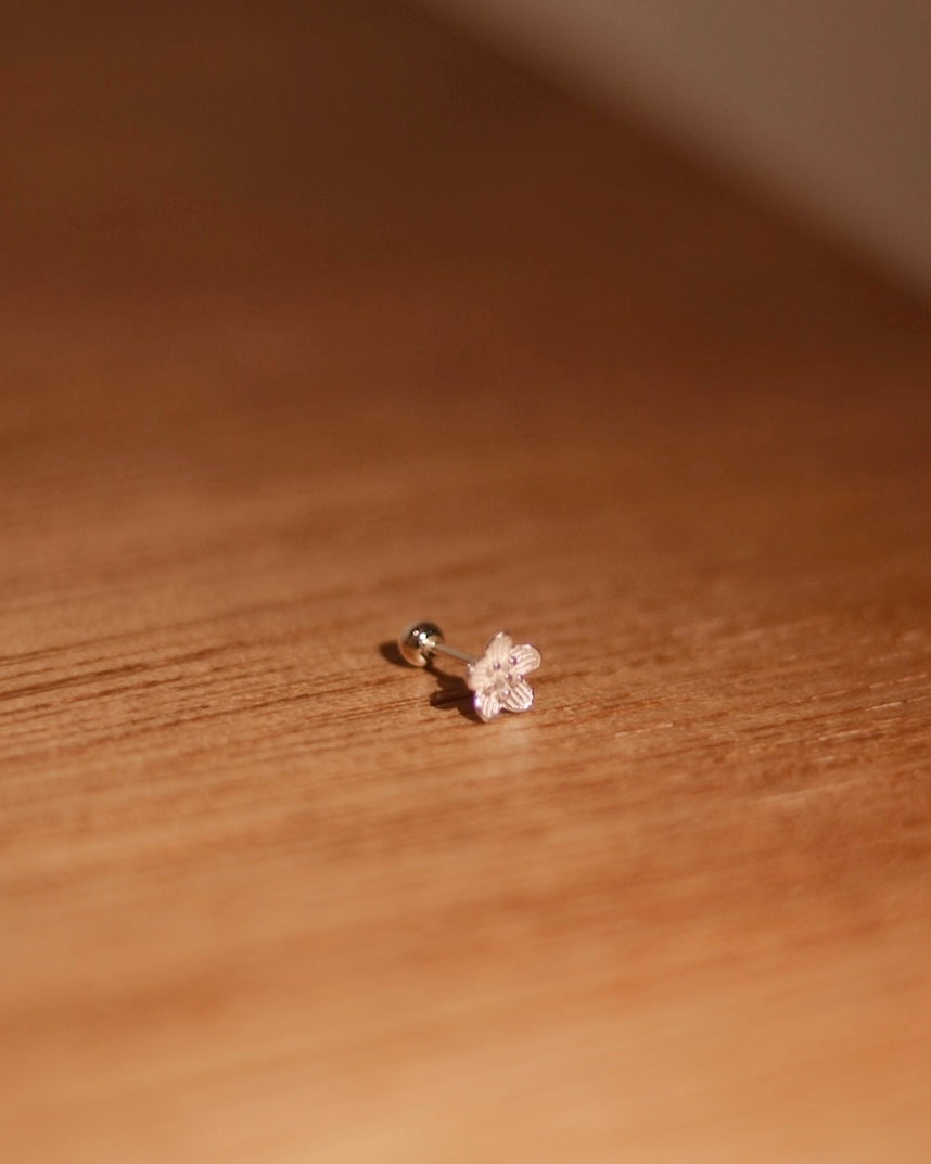 Tiny Flower Earring (Silver)